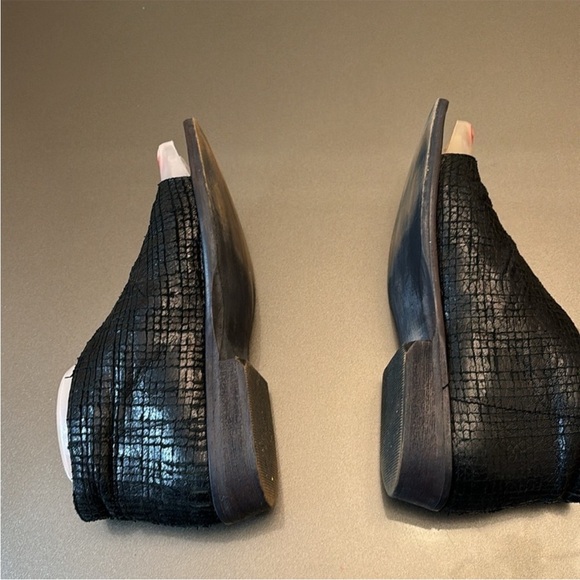 Free People Black Open-Toe Leather Sandals - Picture 6 of 13